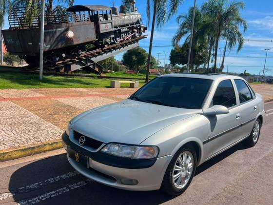 CHEVROLET VECTRA 2.2 MPFI CD 16V GASOLINA 4P MANUAL